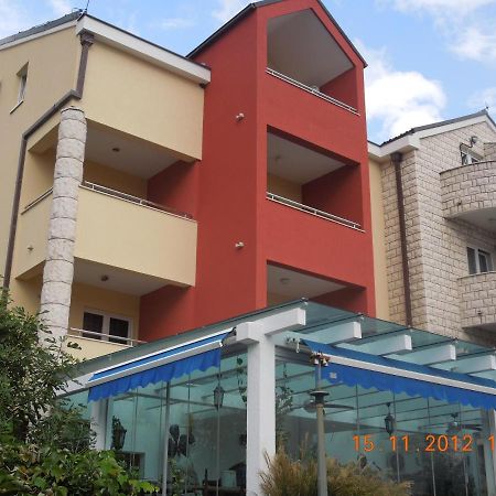 Hotel Aquamarin Budva Bagian luar foto
