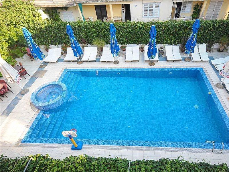 Hotel Aquamarin Budva Bagian luar foto